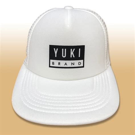 White CAP Logo Print | yukibrand