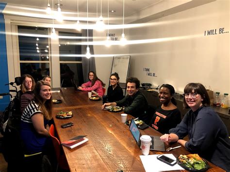 Internship Program 的图像结果