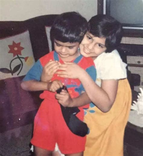 Huma Qureshi drops childhood pictures with her "cartoon" brother Saqib ...