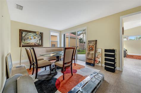 11286 SW 155th Ct, Miami – Mario Avalos