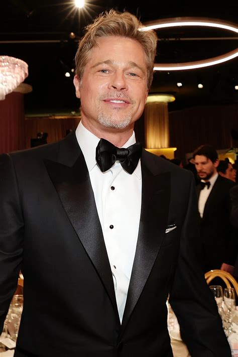 Brad Pitt en los Globos de Oro 2023 [SU EDAD: 59 AÑOS]