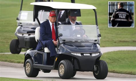 Secret Service missed LOADED glock at Trump's golf club while president ...