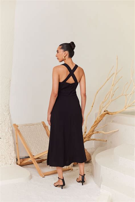 India's Holiday And Occasion Wear Brand For Women - Urban Suburban