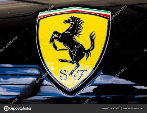 Italian Car Manufacturer Logos