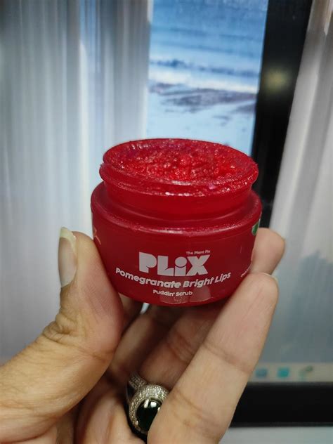 PLIX - THE PLANT FIX Pomegranate Lip Exfoliating Scrub For Dark, Dry ...