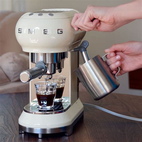 Smeg Coffee Maker Tutorial 的图像结果