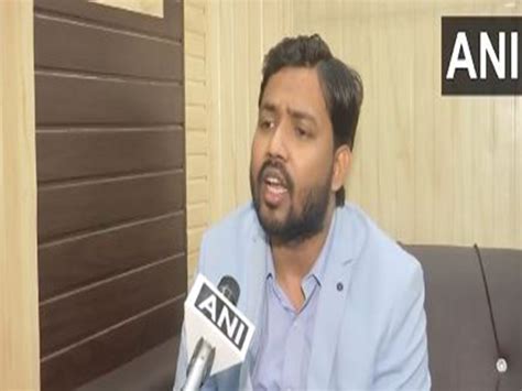 Youtuber Khan sir backs Bihar students' demand for BPSC re-exam, calls ...