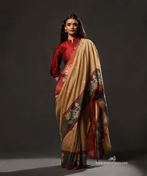 Golden Beige Handloom Pure Tussar And Cotton Dhakai Jamdani Saree With ...