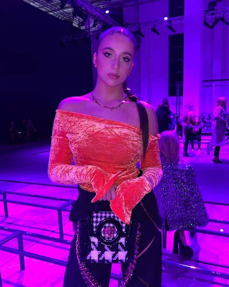 Tate McRae 10/11/2022 • CelebMafia