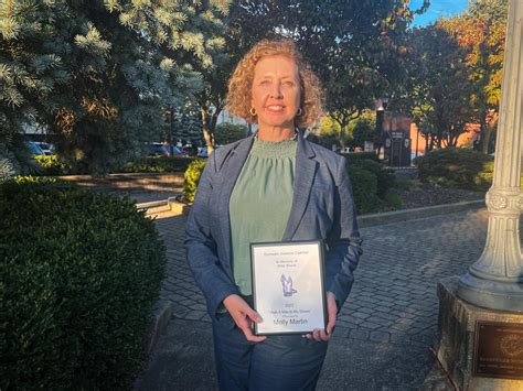 Assistant Prosecutor Martin recognized for support of domestic violence victims – Y-City News