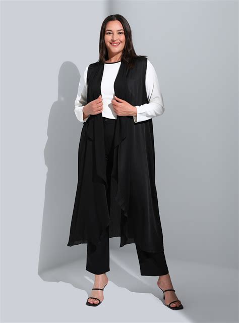 Black - Plus Size Vest