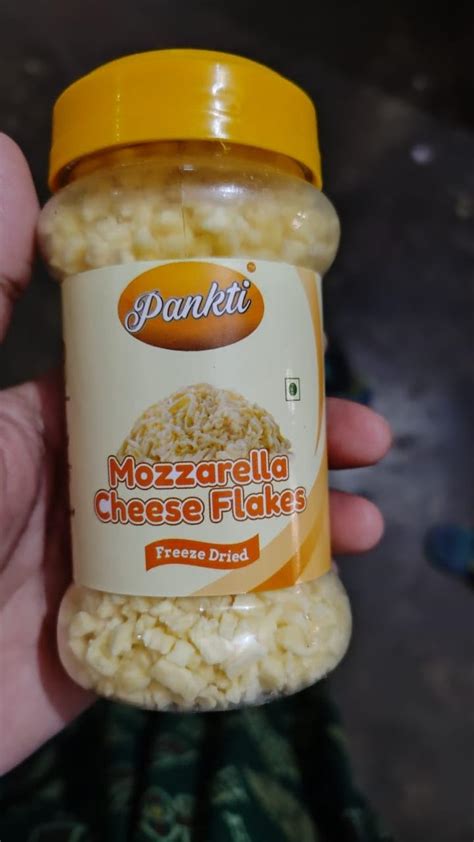Pankti Freeze Dried Mozzarella Cheese Flakes (Grated) 100 Grams ...