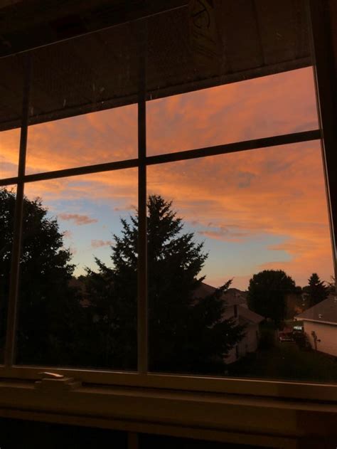 Sunset Window 的图像结果