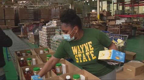 Focus: Hope desperate for volunteers during pandemic | FOX 2 Detroit