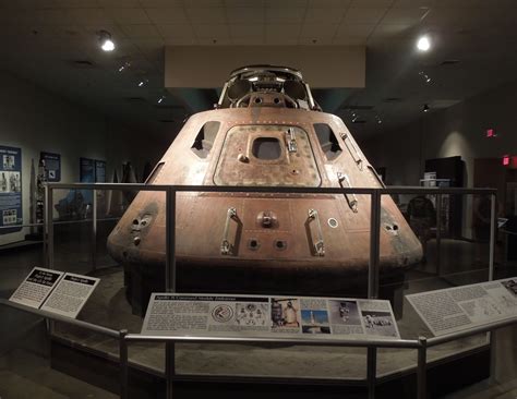 Apollo 15 Command Module 的图像结果