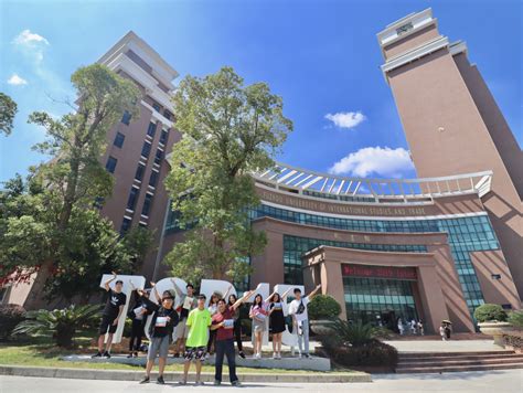 福州外语外贸学院举办2019届国际化视野精英班 毕业成果展-福州外语外贸学院