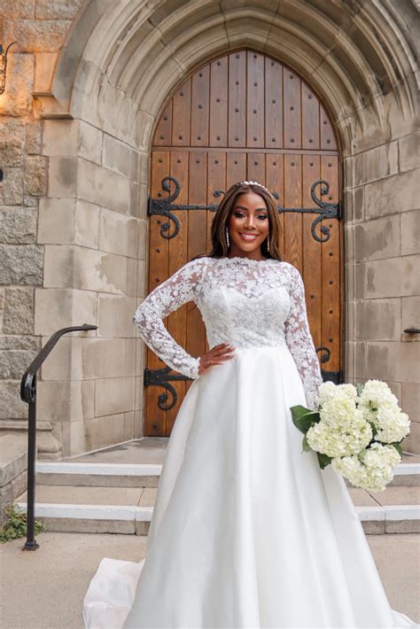 Elegance Meets Modesty: High Neck Modest Wedding Dresses - Pretty Happy ...