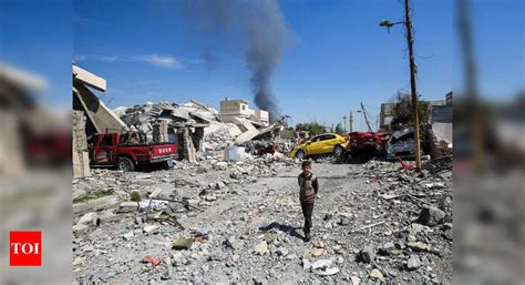 Over 24,000 Indians still in six war-torn countries: Government - Times ...