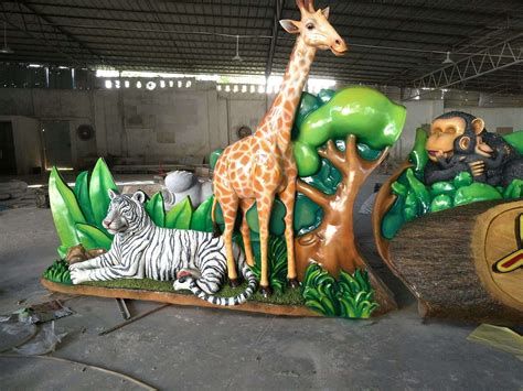 大猩猩雕塑图片玻璃钢动物造型定制加工厂 韵特园林