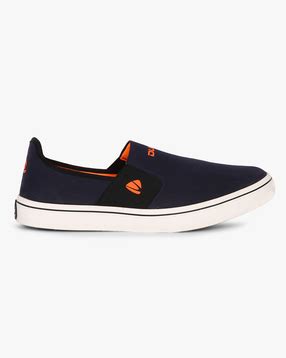 Sneakers for Men: Buy Men's Sneakers Online at AJIO