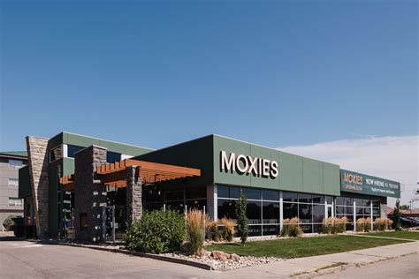 South Edmonton Common Restaurant | Moxies Restaurant