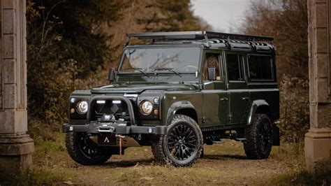 Is the Arkonik Gryphon D110 peak modified Defender? | Top Gear