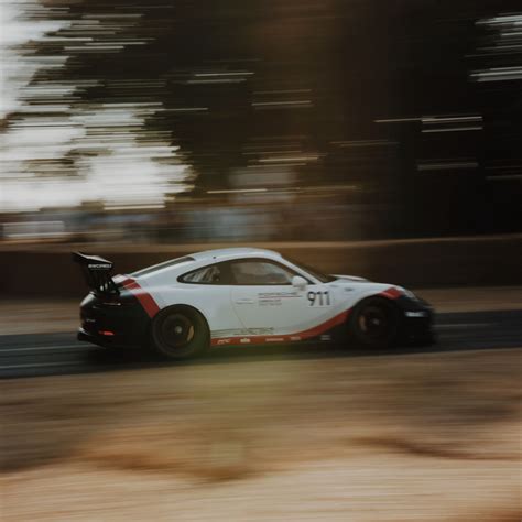 Download wallpaper 2780x2780 porsche 911, porsche, sportscar, racing ...