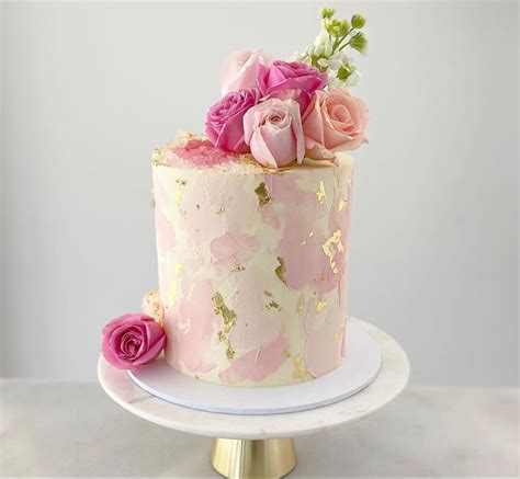 Pink and Gold Floral Cake