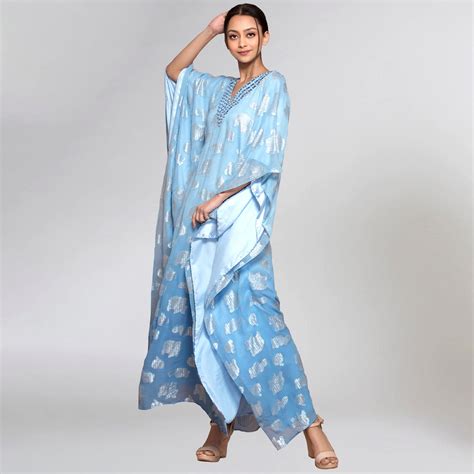 Tie-Dye – First Resort by Ramola Bachchan