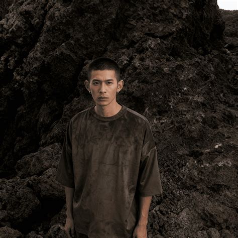 Matte Charcoal Suede Oversized T-Shirt – MAKELEN