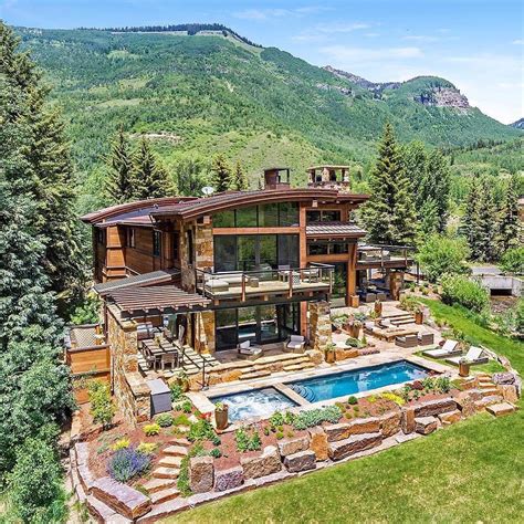 Beautiful house in the mountains of #Colorado 🏔. Swipe left to see ...