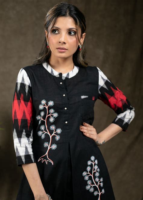 Beautiful Hand painted Black Cotton Tunic with Ikat Combination – Sujatra