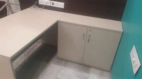 Executive Table - Customised Boss Table Trader - Retailer from Mumbai