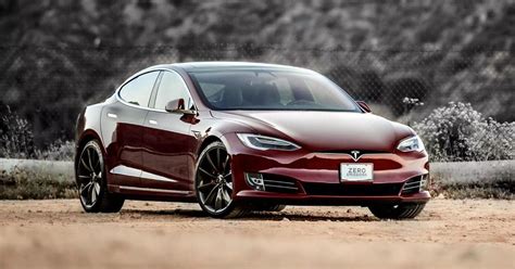 135,000 Tesla Cars Recalled Because Of Faulty Flash Memory - MobyGeek.com