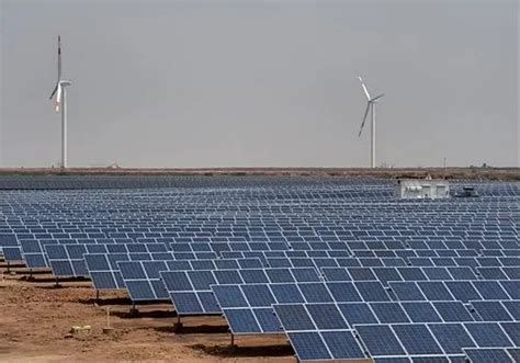 Solar Panels - 550 Watts NON-DCR Nova Mono Half Cut Solar Panels ...