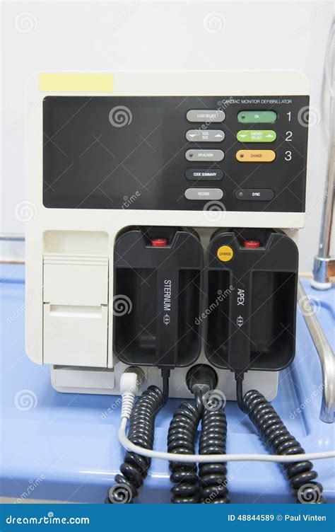Hospital Defibrillator Machine 的图像结果