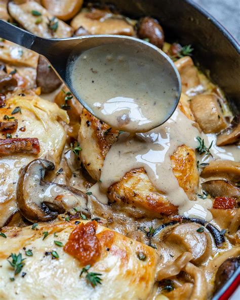 Easy Creamy Chicken Mushroom Recipe (Keto) | Blondelish.com