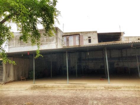 The ice and general Mills (BARAF KHANA) on railway road,Meerut is the ...