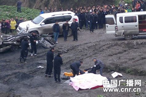 湖南常张高速特大车祸已造成11人死亡 68人受伤