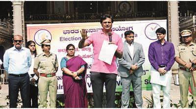 Mysuru: Everyone Should Vote To Build Democratic Society: Srinath ...