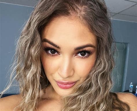 Gizelle Blanco biography, 22 Photos, Age, Height, Real Name, Instagram Account 2026