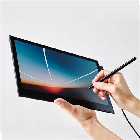 Wacom Movink 13 OLED Pen Graphic Display and pen Tablet