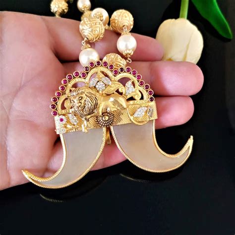 Huge Pure Silver Tiger Claw (Puligoru) Pendant (without Pearl Necklace ...