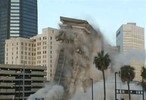 Building Demolition Compilation 的图像结果