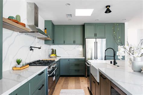 Dark Green Blue Kitchen Cabinets: Transform Your Kitchen with this ...