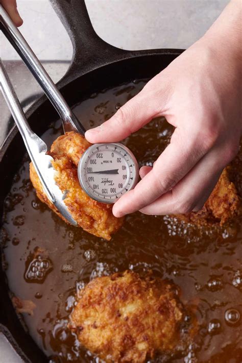 Temp For Fried Chicken at Yvonne Hosford blog