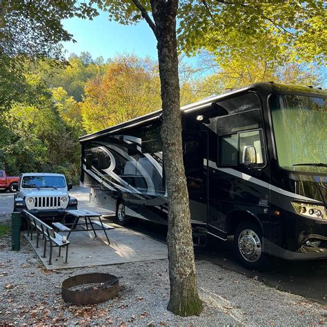 TWIN CREEK RV RESORT (Gatlinburg) - Campground Reviews & Photos ...
