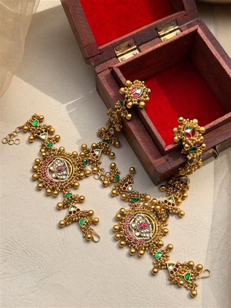 Haathphool | Gold-Plated Bridal Hand Chains from Surat – Mangalsutra ...