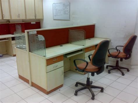 Very Small Computer Table 的图像结果
