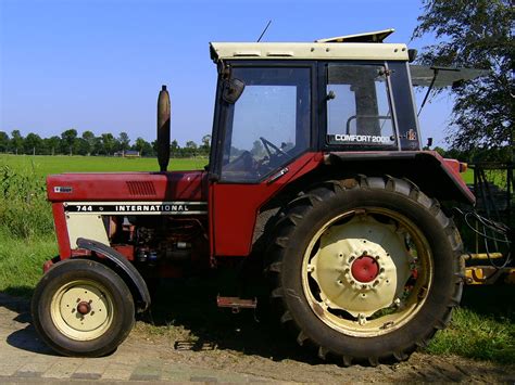 Трактор Кировец к 744: технические характеристики,цены, фото и видео
